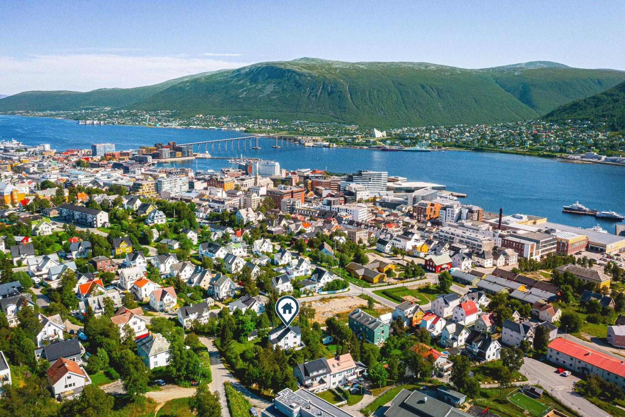 Historical Villa & Green Sanctuary In City Center Tromsø Exterior foto